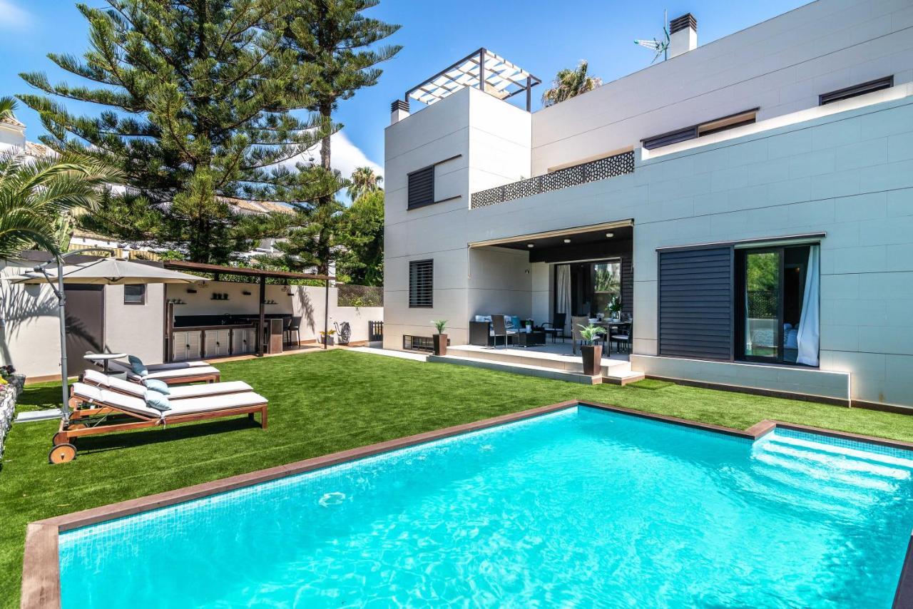 Vacation Marbella I Villa Riviera Del Sol, Private Pool, Jacuzzi, Walking Distance To The Beach Malaga Zewnętrze zdjęcie